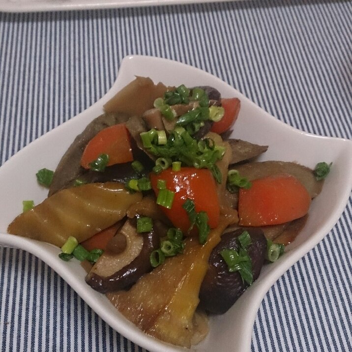 タケノコと根菜の煮物